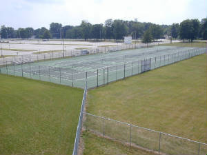 tennis_courts_jpg_w560h420.jpg